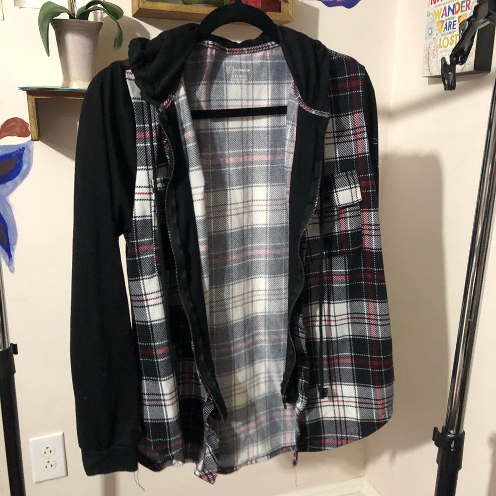 zip up shirt